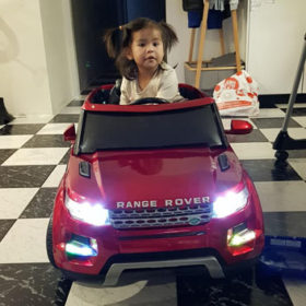 Kids sit shop in cars